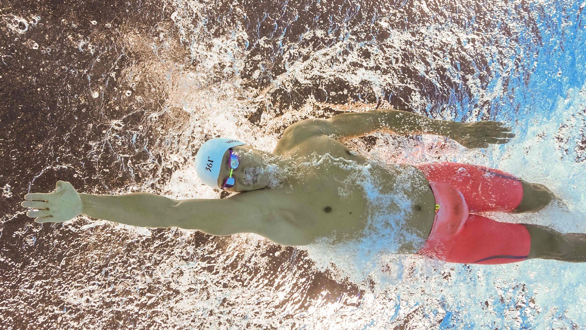 “马丁·高尔西的表现震撼橄榄球界,未来成就不凡”