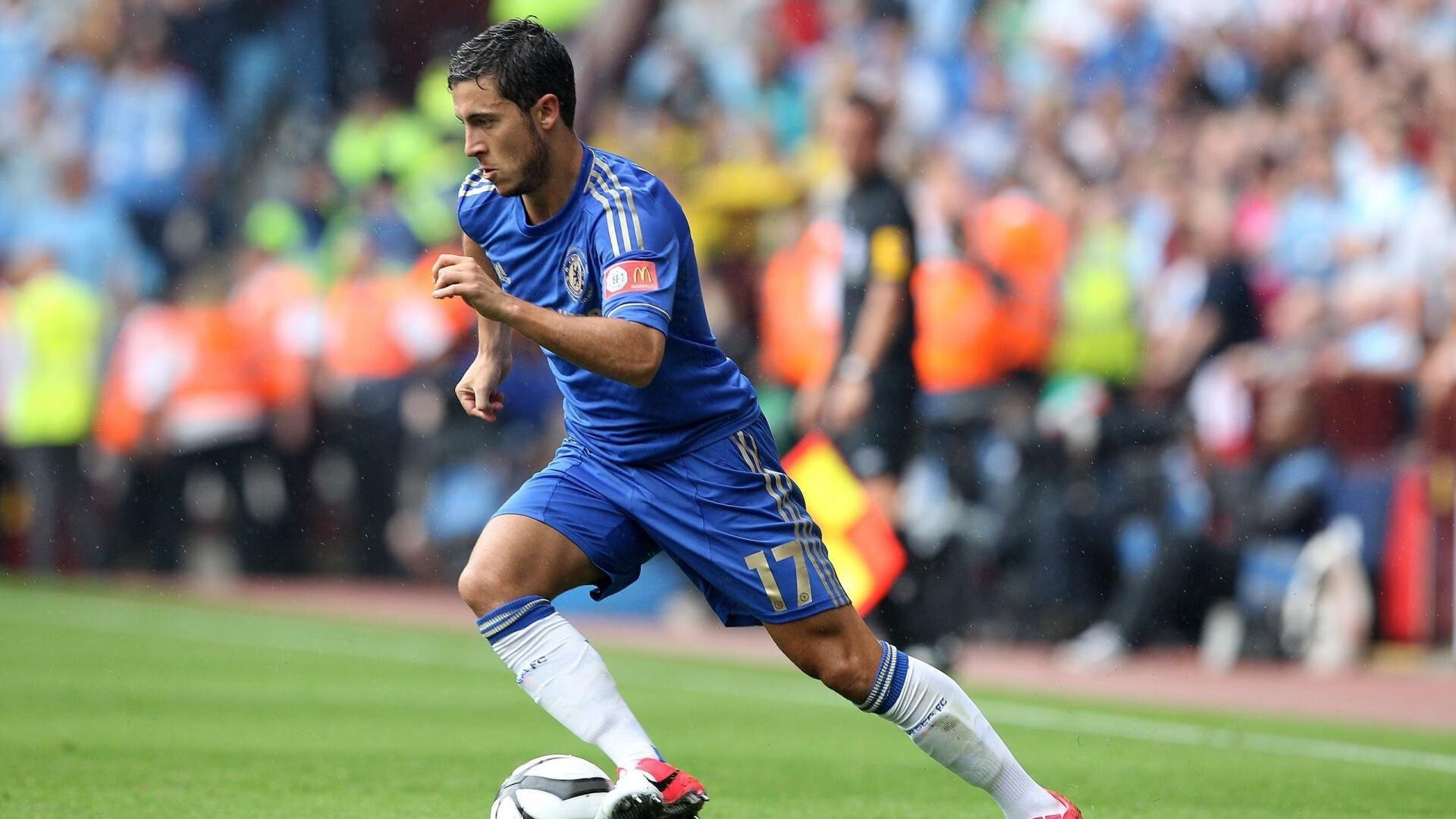 “安赫尔·巴尔博萨的精准进攻与战术执行力,助力美洲狮队在国际舞台屡创佳绩”